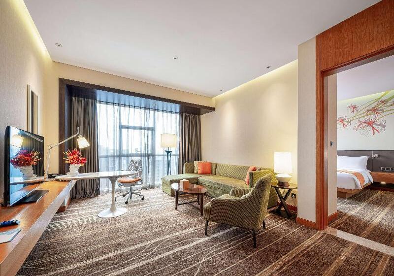 سوییت جونیور, Hilton Garden Inn Chengdu Huayang