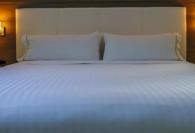 اتاق استاندارد برای معلولان, Holiday Inn Express & Suites Miami Airport East, An Ihg
