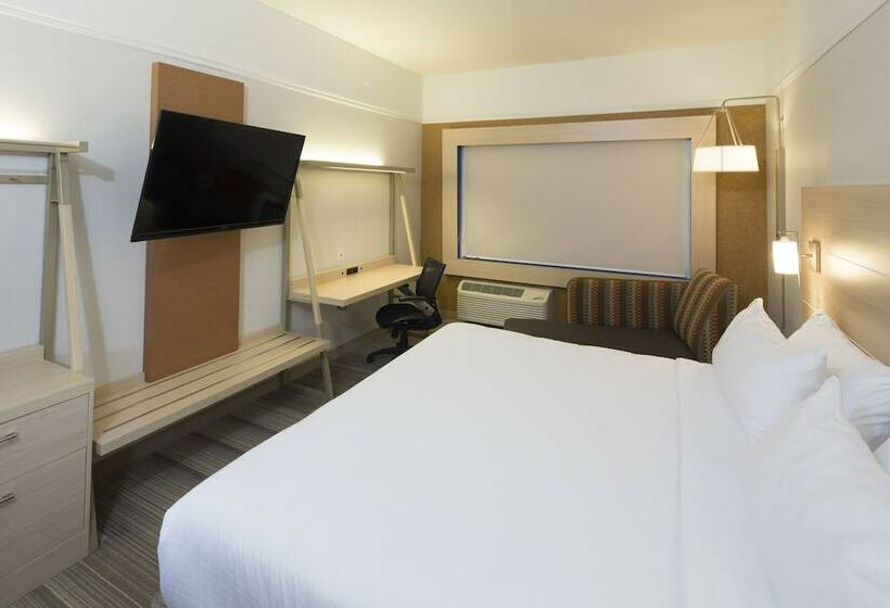 Номер Стандарт, Holiday Inn Express & Suites Monroe, An Ihg