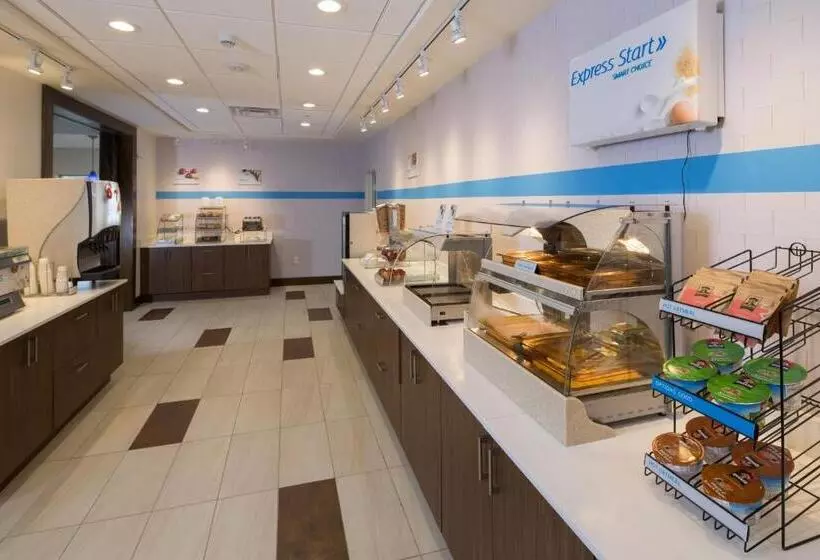 スーペリアールーム, Holiday Inn Express & Suites Monroe, An Ihg