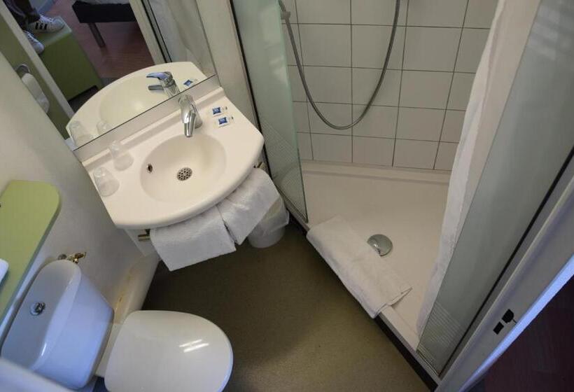 Семейный Номер, Ibis Budget Marseille Valentine