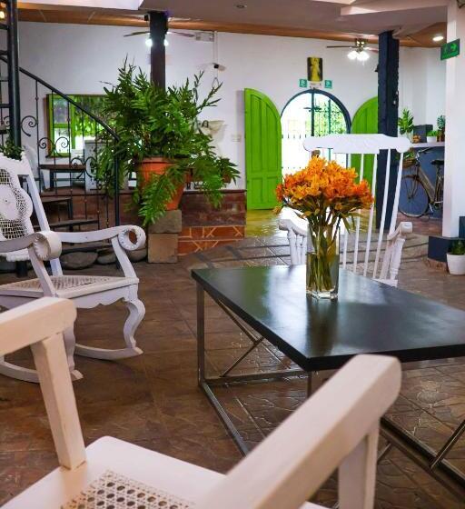 اتاق لوکس, La Casa De Mamapán Hotel Colonial Ahuachapan