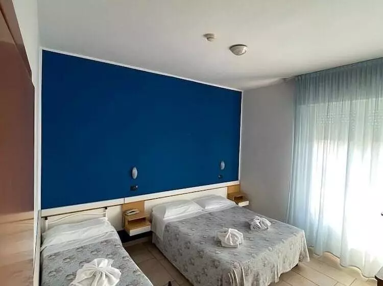 اتاق استاندارد سه نفره, Marilonda