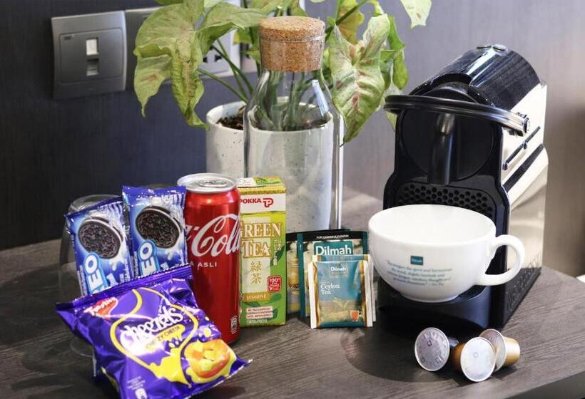 تختخواب در اتاق مشترک, Nuve