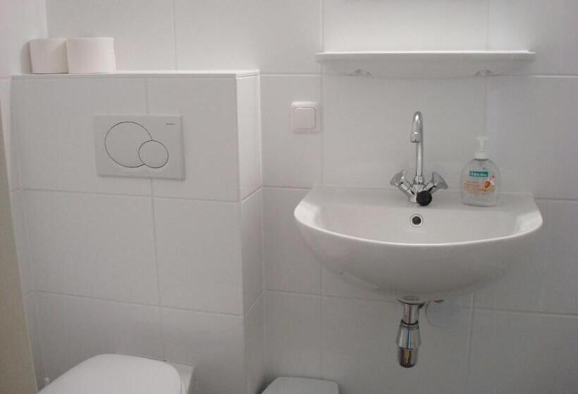 Апартаменты 1 Спальня, Rasch