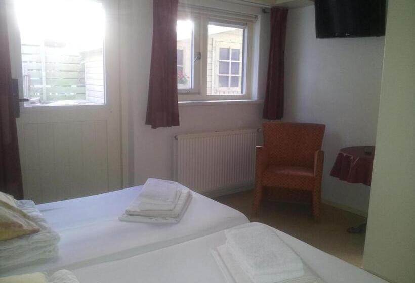 Апартаменты 1 Спальня Нижний Этаж, Rasch