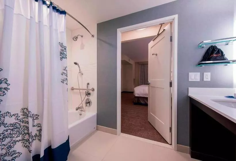 クイーンサイズベッドのスイートルーム, Residence Inn By Marriott Nashua