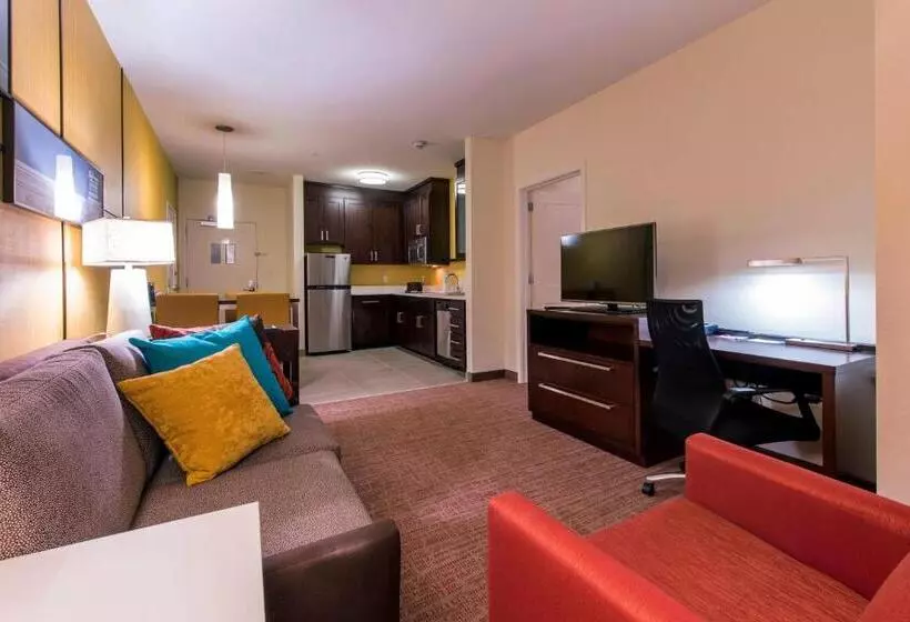 クイーンサイズベッドのスイートルーム, Residence Inn By Marriott Nashua