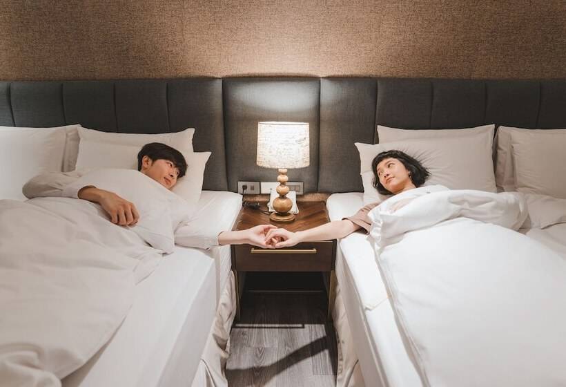 اتاق خانوادگی, Royal Rose Hotel Xinsheng