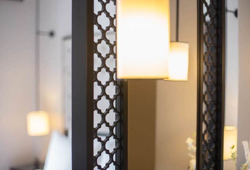 سوییت با چشمانداز استخر, Sarai Resort & Spa And Wander By Sarai