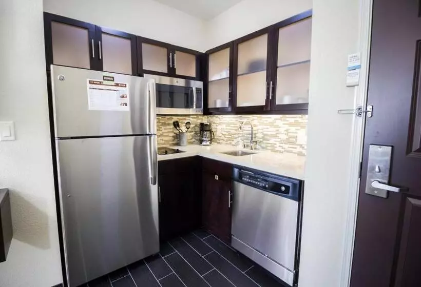 スタンダードスタジオ, Staybridge Suites Plano   Legacy West Area, An Ihg