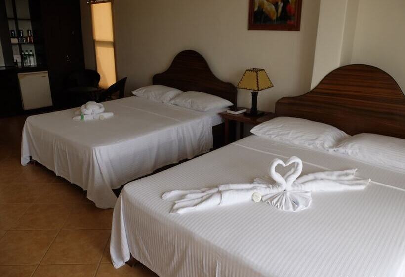 غرفة عائلية, Turtle Inn Resort