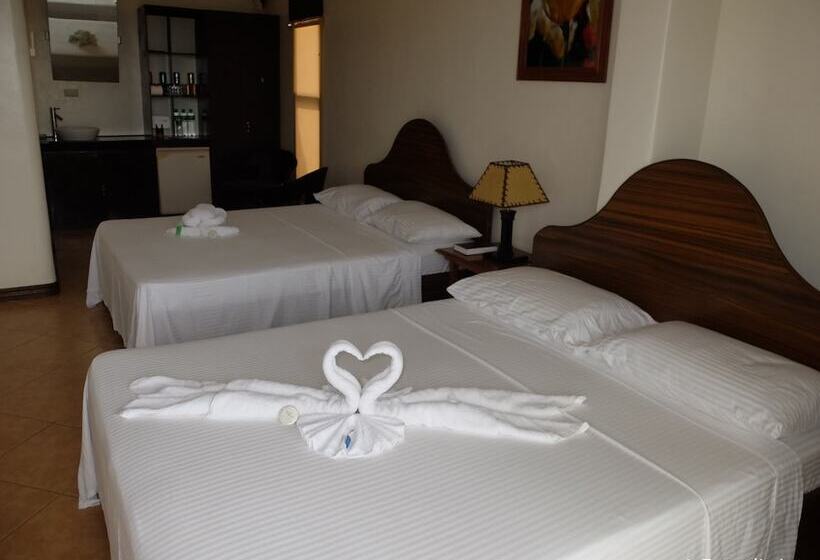 غرفة عائلية, Turtle Inn Resort