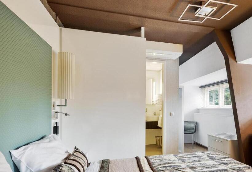 컴포트 싱글 룸, Woudschoten