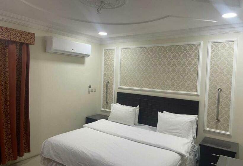 Standard Studio, شقق ليالي الشرق للوحدات 1