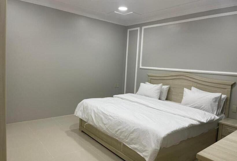 3 Schlafzimmer Apartment, شقق ليالي الشرق للوحدات 1