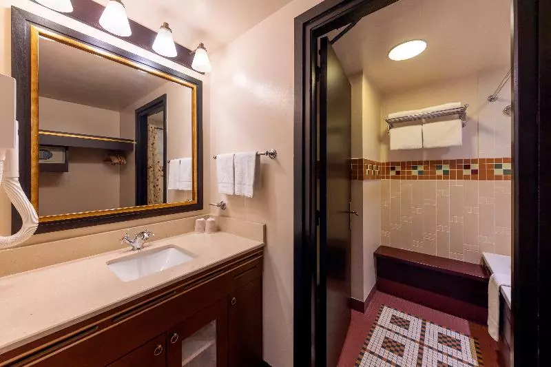 Standard-invahuone Queen-vuode, Holiday Inn Express Madrid Airport, An Ihg