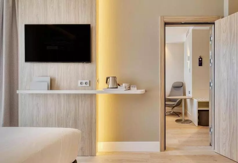 Standard-invahuone Queen-vuode, Holiday Inn Express Madrid Airport, An Ihg