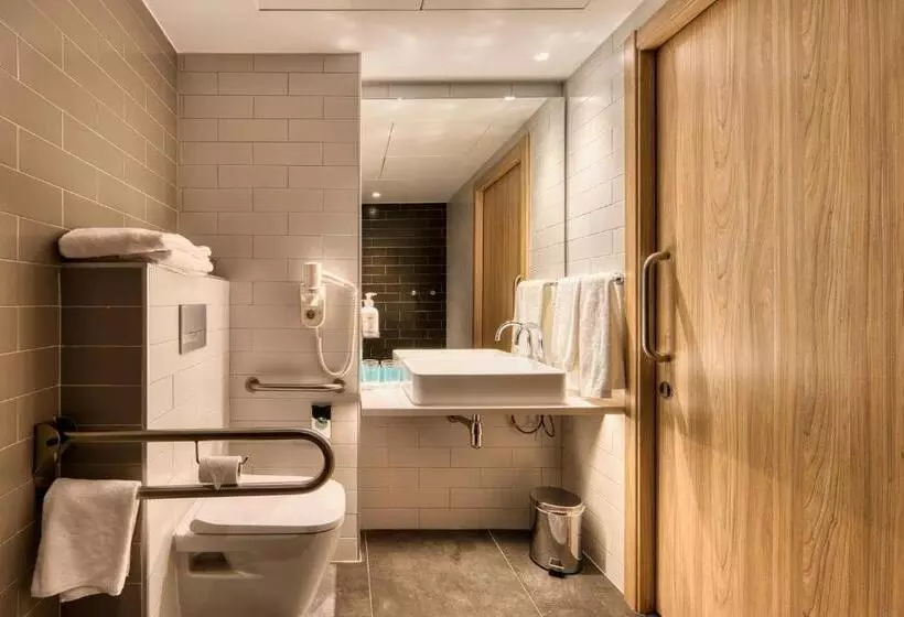 Standard-invahuone Queen-vuode, Holiday Inn Express Madrid Airport, An Ihg
