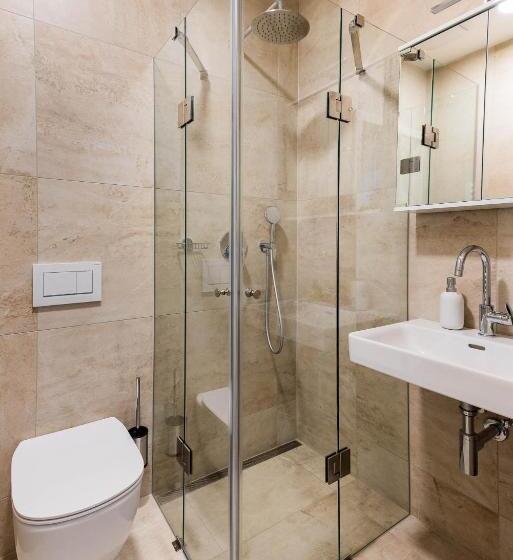 سوییت, Pension Chmelnice