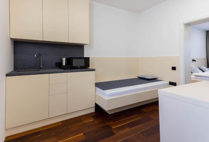 スタンダード4人部屋, Pension Chmelnice