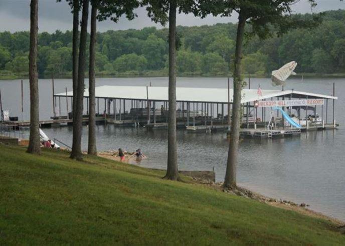 חדר משפחתי, Kentucky Lake Hickory Hill Resort