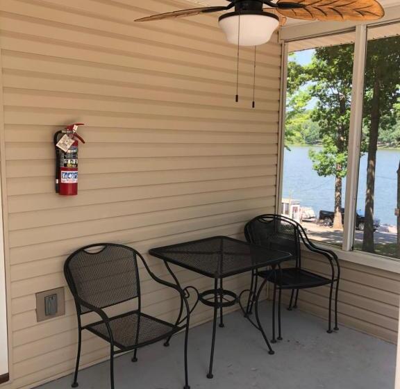 חדר משפחתי, Kentucky Lake Hickory Hill Resort