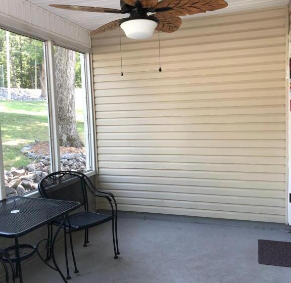 חדר משפחתי, Kentucky Lake Hickory Hill Resort