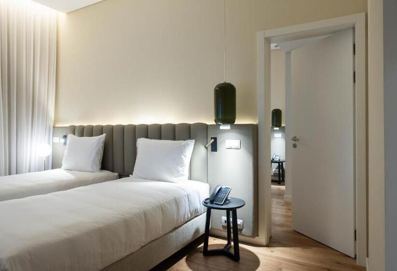 غرفة سوبيريور مطلة على المدينة, Sines Sea View Business & Leisure