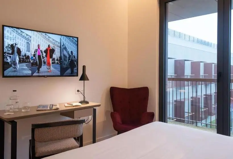 Superior-huone Sivuttainen Merinäkymä, Sines Sea View Business & Leisure