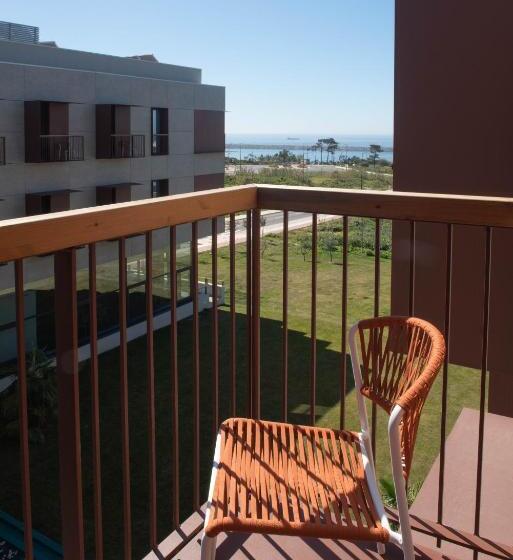 غرفة سوبيريور ذات إطلالة جانبية على البحر, Sines Sea View Business & Leisure