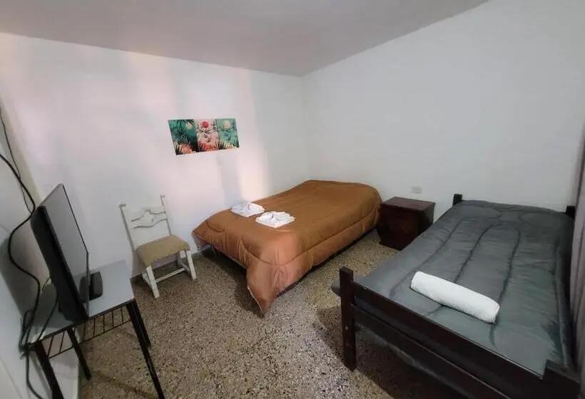 Standard Kolmen Hengen Huone, Belgrano