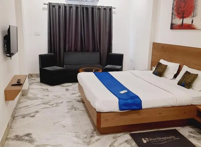 デラックスルーム, Nisha Nest, Bhopal