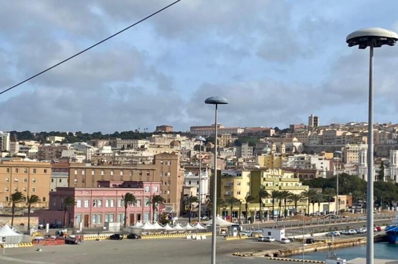 带海景标准四人间, Affittacamere Aiosardegna Al Porto