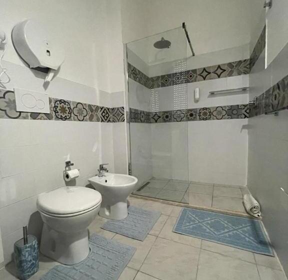 带海景标准四人间, Affittacamere Aiosardegna Al Porto