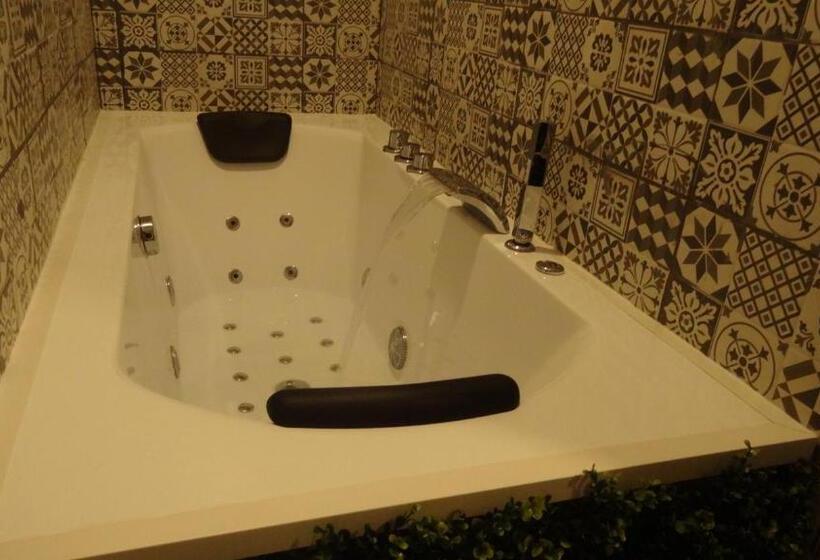 سوئیت با وان آب گرم, Cozy Rooms   Bañera Hidromasaje