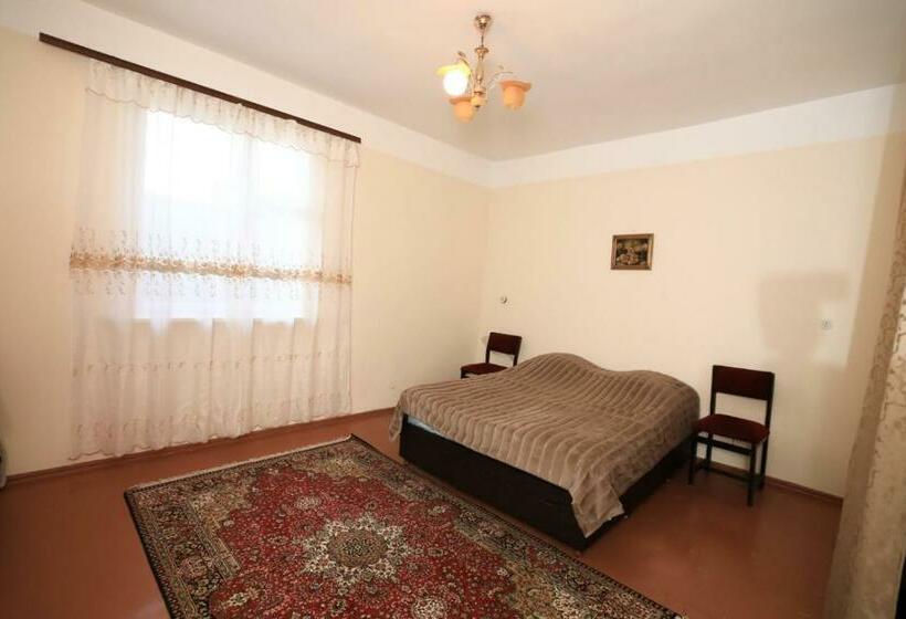 غرفة قياسية, Poqr Tagh