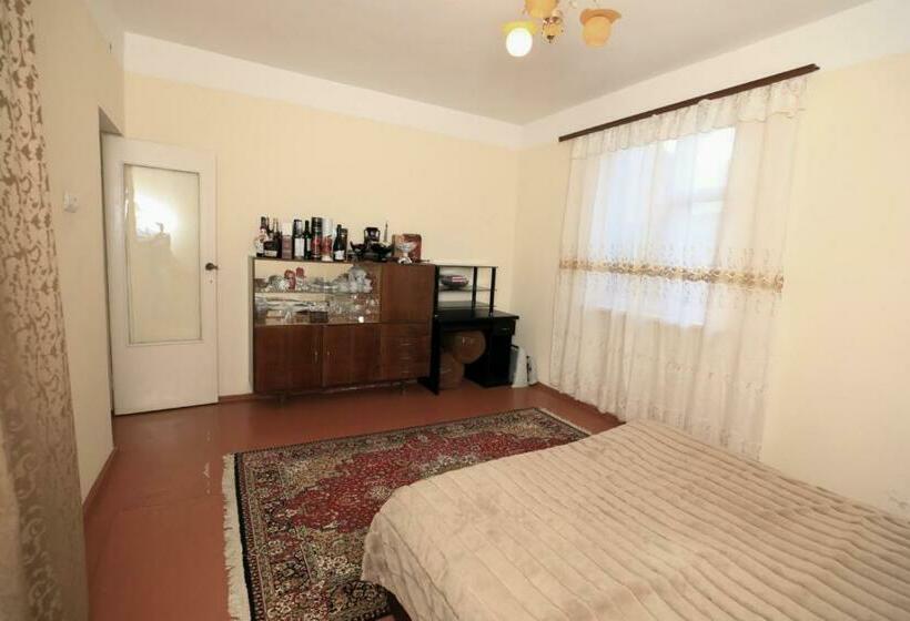 غرفة قياسية, Poqr Tagh