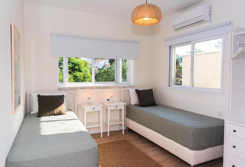 Vila 1 Dormitori, Villa Ono   At Bar Ilan University And Sheba Hospital