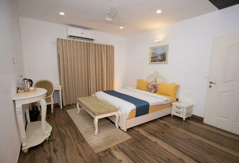 جناح جونيور مزوَّد بشرفة, Amizunie S Boutique Hotel By Ssaz Hospitality