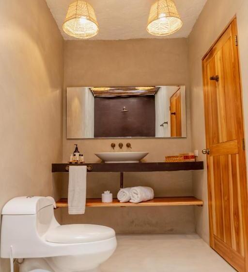 اتاق لوکس, Bora Bora Beach Club