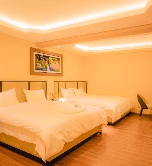 اتاق استاندارد, R&n Shullkas Suites