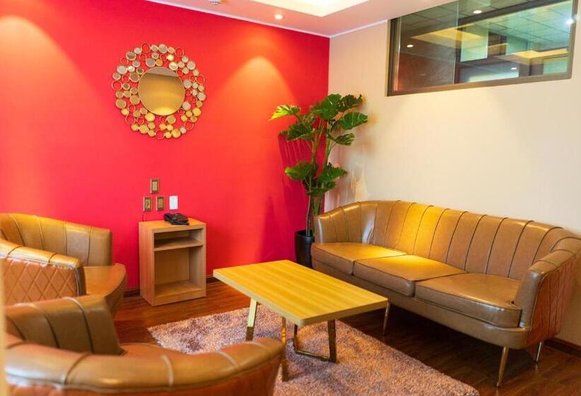 سوییت لوکس, R&n Shullkas Suites