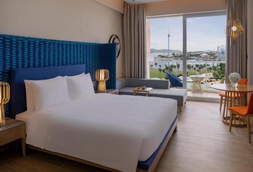 חדר קלאב עם מיטת קינג, Hyatt Regency Hainan Ocean Paradise Resort