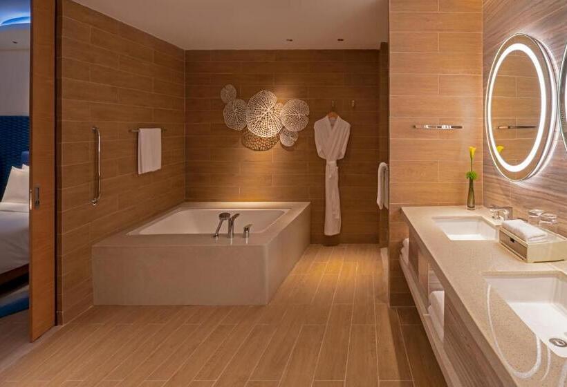 Люкс Семейный 2 Спальни, Hyatt Regency Hainan Ocean Paradise Resort
