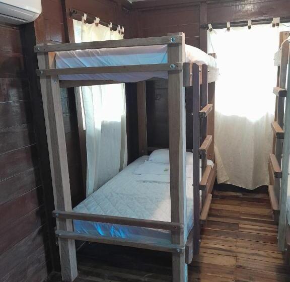 تختخواب در اتاق مشترک, Cabañas Orlando Y Más Na  Tayrona