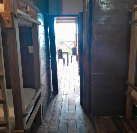 تختخواب در اتاق مشترک, Cabañas Orlando Y Más Na  Tayrona