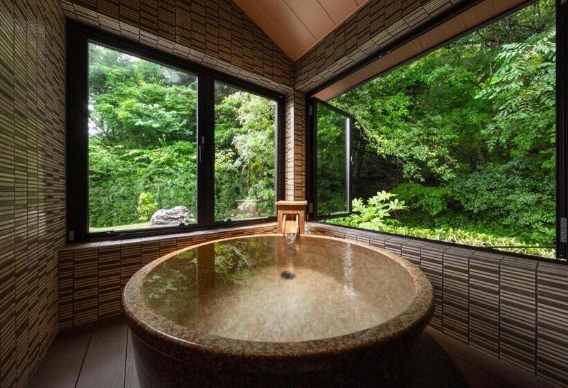 1 Schlazfimmer Apartment Gartenblick, 八海 木花館