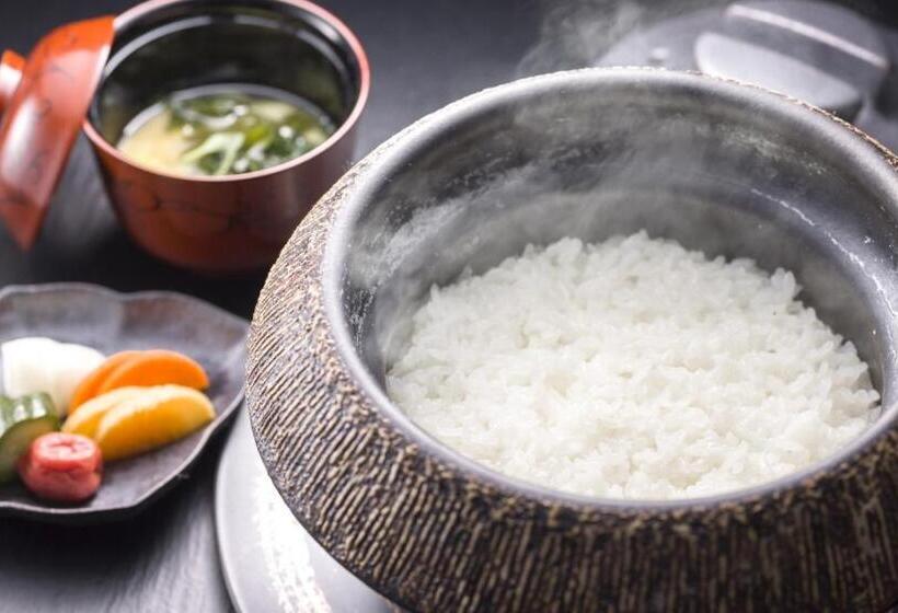 1 Schlazfimmer Apartment Gartenblick, 八海 木花館