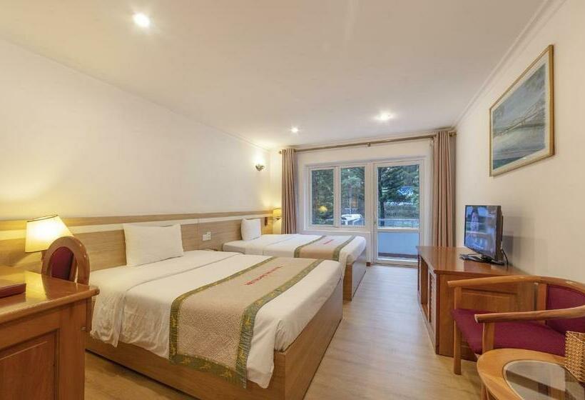 اتاق سوپریور سه تخته, Vietsovpetro Hotel Dalat